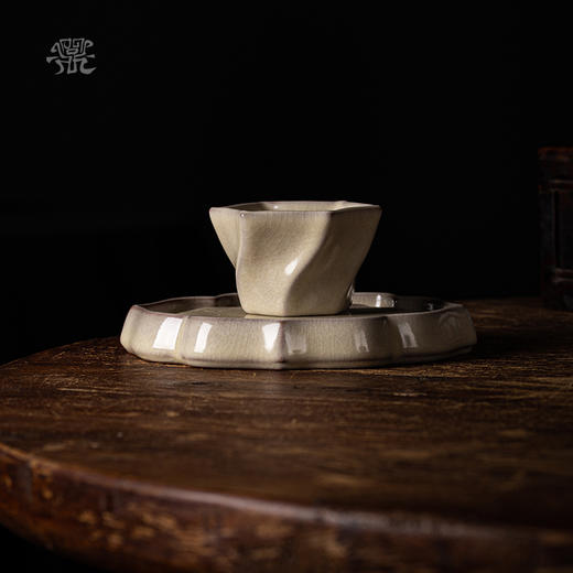 问鼎哥窑传世款云露壶承 商品图3