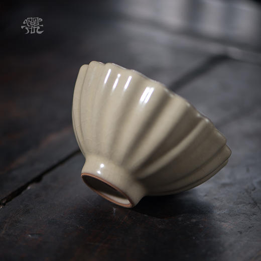 问鼎哥窑传世款青莲杯 商品图2