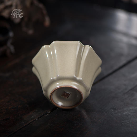 问鼎哥窑传世款沧澜杯 商品图2