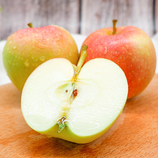 山西嘎啦苹果 皮薄多汁 现摘现发 清甜爽口 原生态种植  4斤装 商品图3