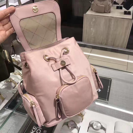 Burberry平替！美现粉色大号！超轻防水！MK大号Abbey尼龙拼皮降落伞双肩包 商品图2