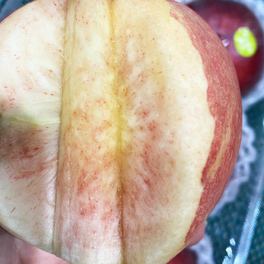 新疆艾尔肯雪桃9只4245斤箱