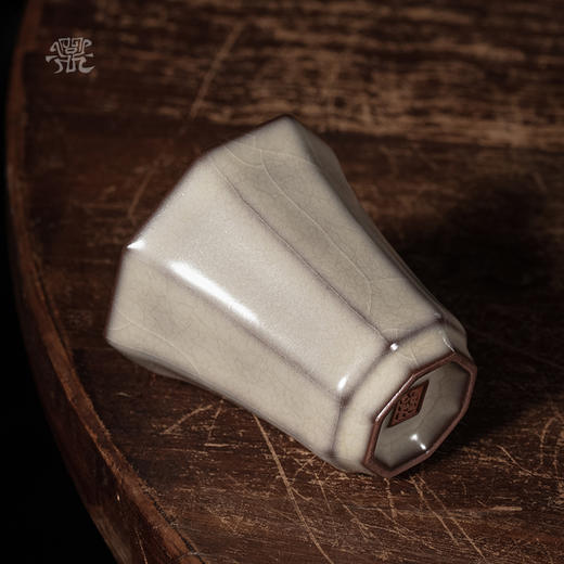 问鼎哥窑致巧款坤灵杯 商品图1