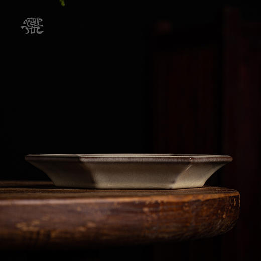 问鼎哥窑传世款星芒壶承 商品图1