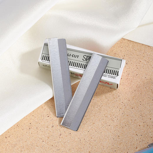 【修眉刀片10片装】专业修眉刀羽毛白金刀化妆师工具10片套 商品图0