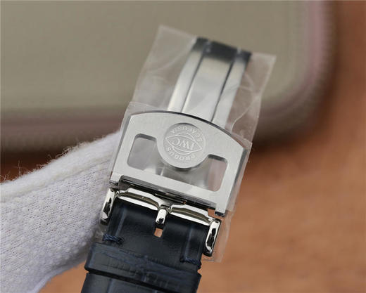 万国IWC陀飞轮V2版，葡萄牙动力日月星辰系列真飞轮，搭载72小時动力显示24小時日月星辰，手动真飞轮机芯，蓝宝石水晶玻璃 商品图3