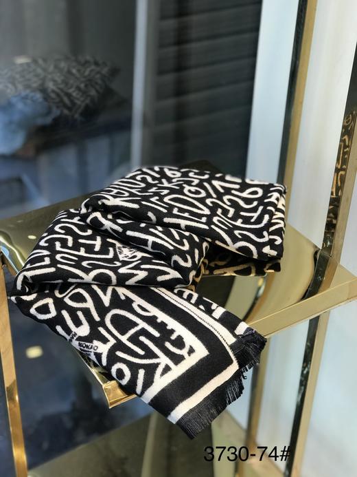 优品堂《如影相随》拉绒披肩与围巾两用双面长巾 商品图9