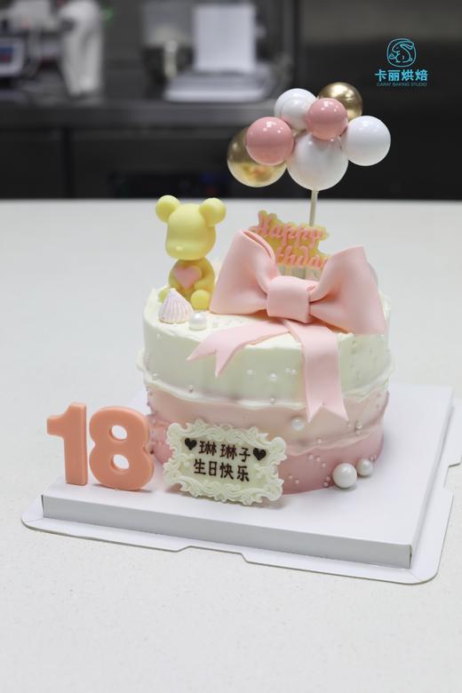 粉色蝴蝶结小熊蛋糕 商品图1