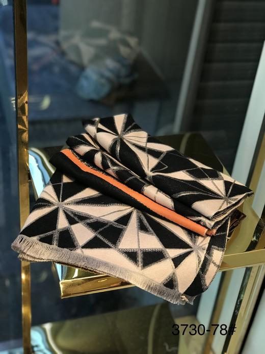 优品堂《如影相随》拉绒披肩与围巾两用双面长巾 商品图1