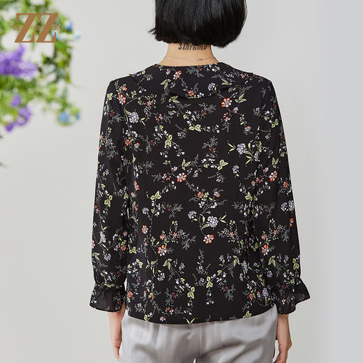 佐尔美秋季新款黑色娃娃领碎花上衣衬衣E11CC30 商品图4