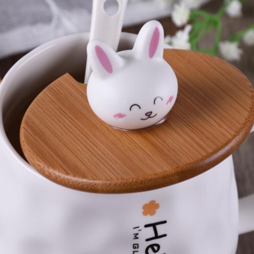 【杯子】创意陶瓷卡通兔子木盖水杯带盖勺子 商品图2