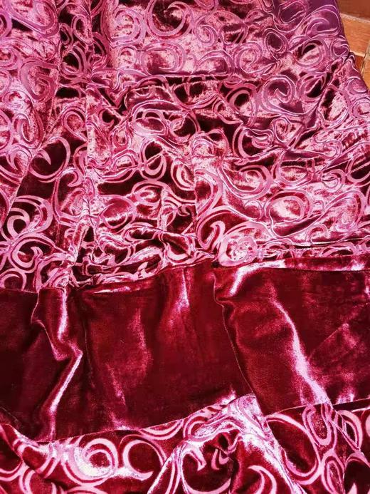 鸿运丝绒拼接烂花工艺披毯自由毯