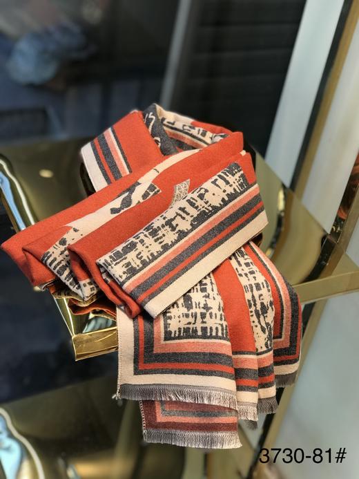 优品堂《如影相随》拉绒披肩与围巾两用双面长巾 商品图5