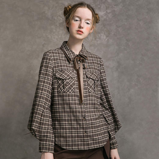 Famecoco范可儿格子衬衫秋宽松设计灯笼袖开身衬衣F216BH001 商品图0
