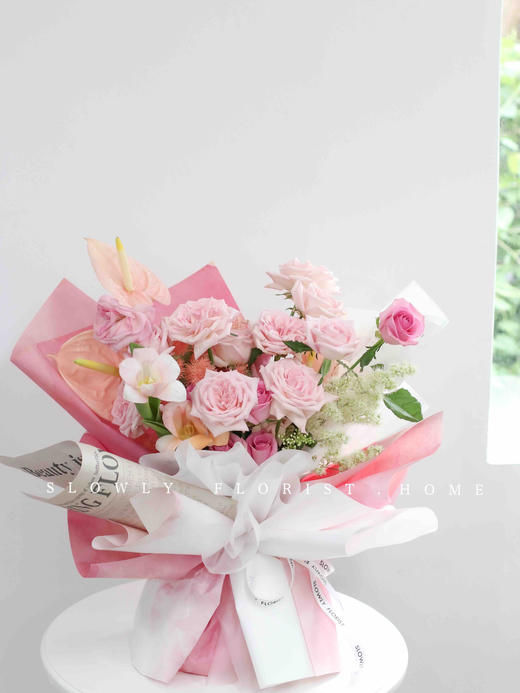 精灵荔枝玫瑰花束 商品图1