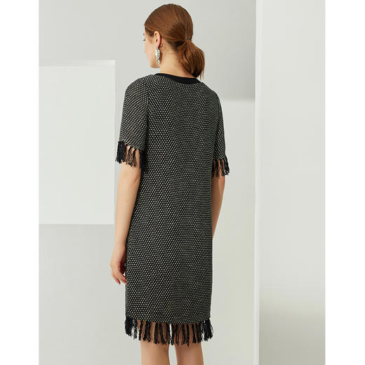 EITIE爱特爱夏季新款时尚舒适透气针织流苏直筒显瘦连衣裙女B2107740 商品图2