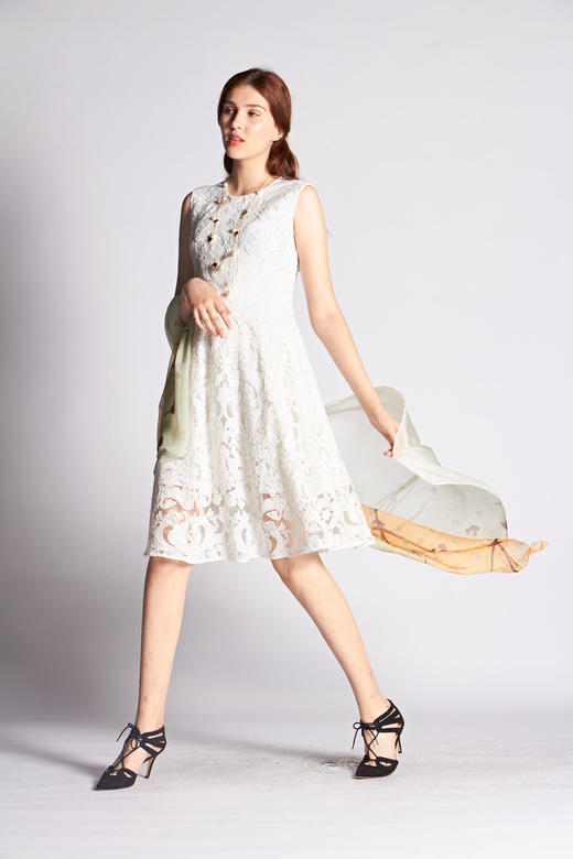 【伯妮斯茵】2S6376--白色连衣裙--《 杜比尼的花园》 商品图3