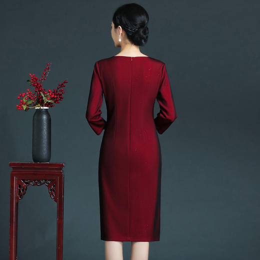 上海旗袍厂ZY-Q5736秋装新款优雅知性大码圆领烫钻钉珠连衣裙 商品图3