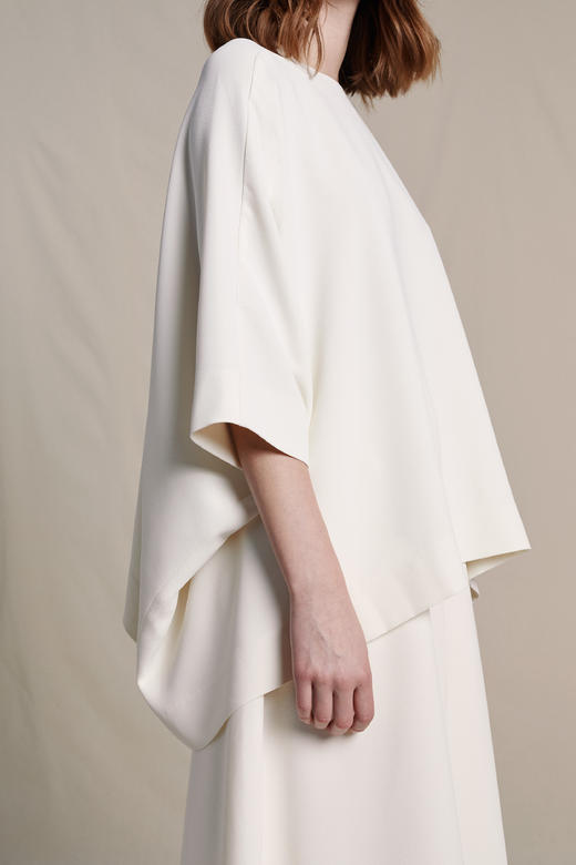 Mark Kenly Domino Tan  黑色/白色/浅沙色v领宽松上衣 商品图7