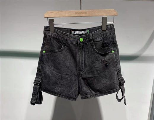 212117003 坚持我的/jasonwood 2021年夏季女款 街头潮流牛仔短裤 商品图2