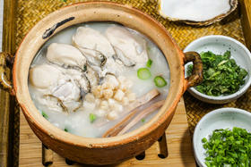 生蚝瑶柱海鲜粥（线下门店兑换使用）