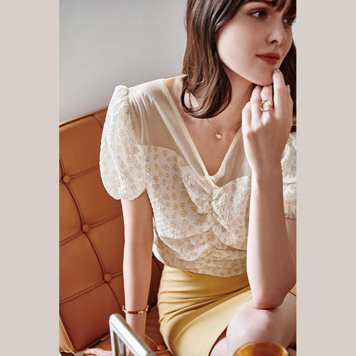 欧芮儿碎花雪纺衫女2021夏宽松显瘦气质优雅拼接抽褶短款法式小衫 商品图1