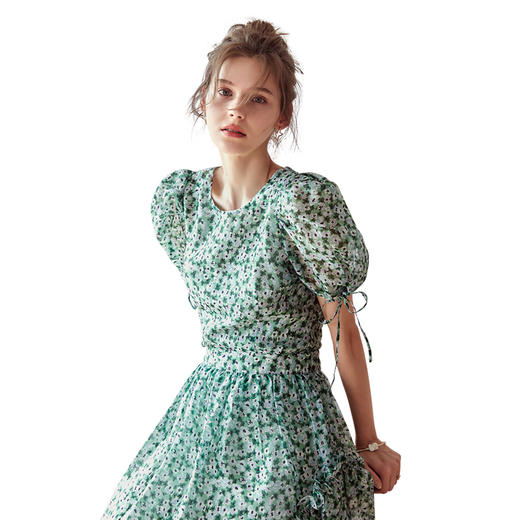 欧芮儿绿色时尚套装女2021夏新款碎花半身裙子法式洋气减龄两件套 商品图3