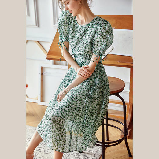 欧芮儿绿色时尚套装女2021夏新款碎花半身裙子法式洋气减龄两件套 商品图0