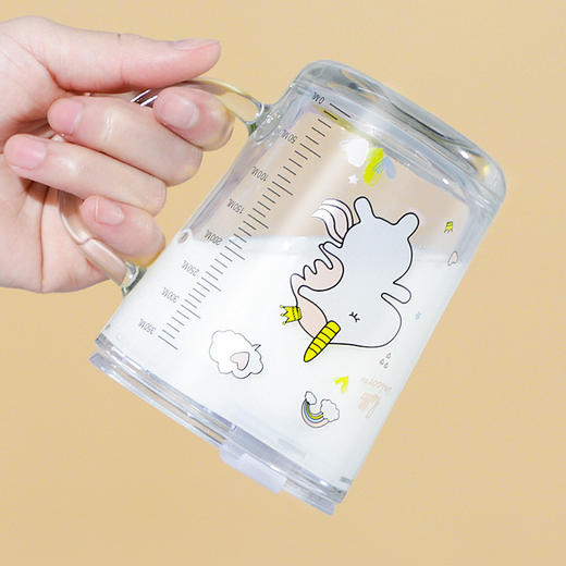 【卡通刻度杯】玻璃水杯家用带刻度宝宝牛奶杯宝宝喂养带盖儿童创意吸管杯带把手早餐杯 商品图3