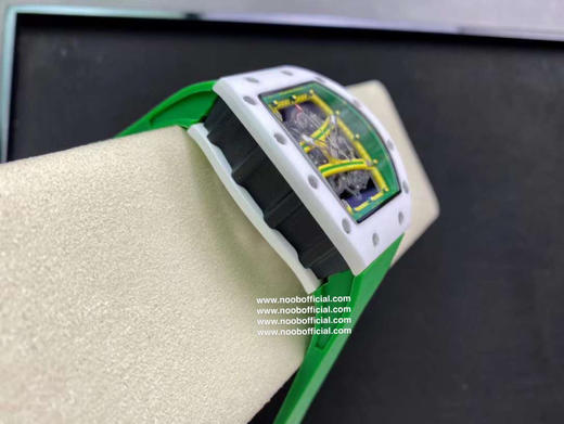 理查徳米勒Richard Mille
（RM68-01）我来自涂鸦，此款腕表是来自《涂鸦大师Cyril Phan》创新之作 商品图2