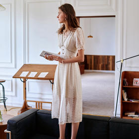 欧芮儿蕾丝连衣裙2021新夏收腰显瘦复古重工V领拼接气质优雅A字裙