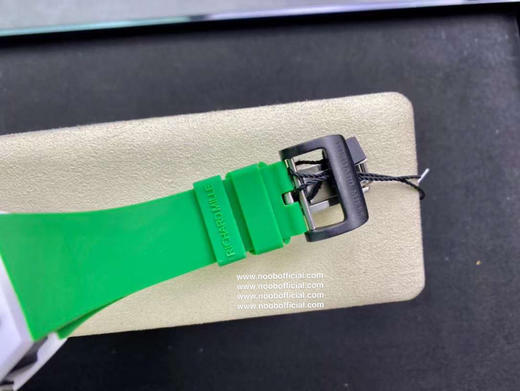 理查徳米勒Richard Mille
（RM68-01）我来自涂鸦，此款腕表是来自《涂鸦大师Cyril Phan》创新之作 商品图5