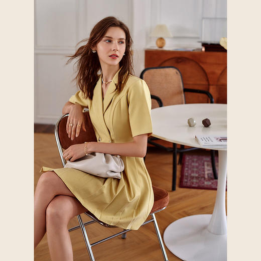 欧芮儿黄色连衣裙女2021新款收腰显瘦时尚不规则压轴西装式裙 商品图0