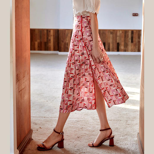 欧芮儿雪纺半身裙2021新款高腰显瘦创意字母印花时髦优雅伞裙 商品图0