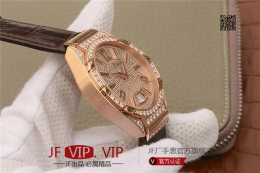 MKS伯爵POLO系列满天星，震撼上市。腕表一共采用564颗施华洛世奇 美钻，枕形表壳镀18k真金 商品图6