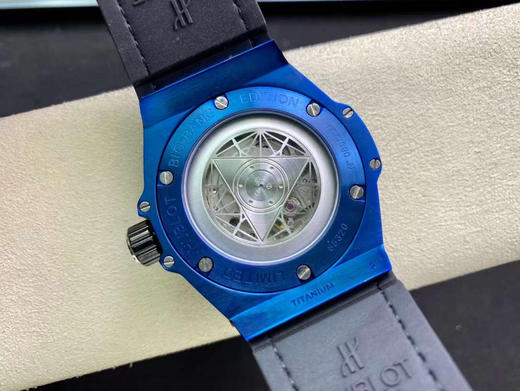 TW 恒宝/宇舶 刺青 big bang大爆炸系列腕表，有光壳，钻圈，满钻三种表壳，快拆式便捷表带，重新购入正品全新开模，采用先进的3D建模工艺原装一比一，重新定义何为性！价！比！ 商品图10