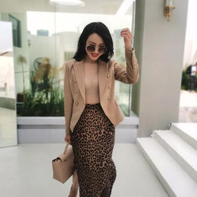 边尘不惊颈袖添香