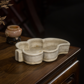 清代 汉白玉树叶形石盆