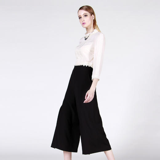 【伯妮斯茵】173F037--米色衬衣--萨珊捶揲--《宁静之美》 商品图1