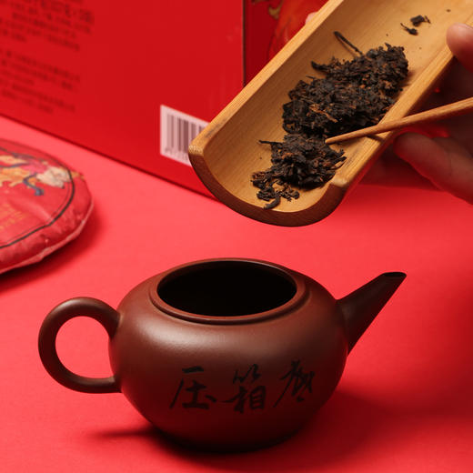 压箱底·金牛旺福普洱熟茶357g 商品图4