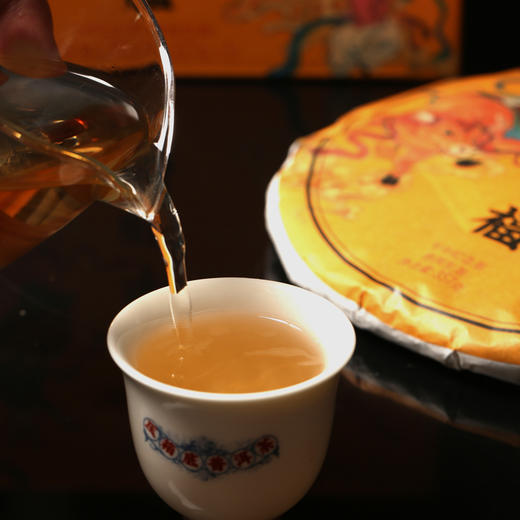压箱底·金牛旺福普洱生茶357g 商品图4