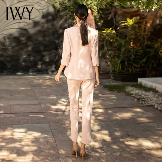 IWY/粉色职业西装套装简约优雅收腰显瘦艺考主持人时尚气质英伦范CP1329 商品图3