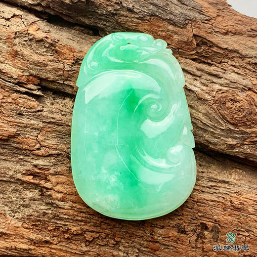 派瑞翡翠 翡翠挂件 冰糯种 淡绿色 商品图3