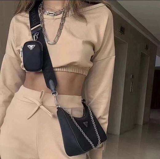 价值11800 七夕限定款！明星同款！PD三合一再生尼龙手袋/中古单肩斜挎包女包 不怕水不怕刮 实用百搭 可单肩可斜挎/小包可装杂物钥匙零钱 背个10年都不成问题！配礼盒包装 商品图0