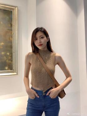 3楼阿玛施AMASS咖色羊绒背心
