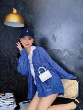 3楼阿玛施AMASS蓝色毛衣外套