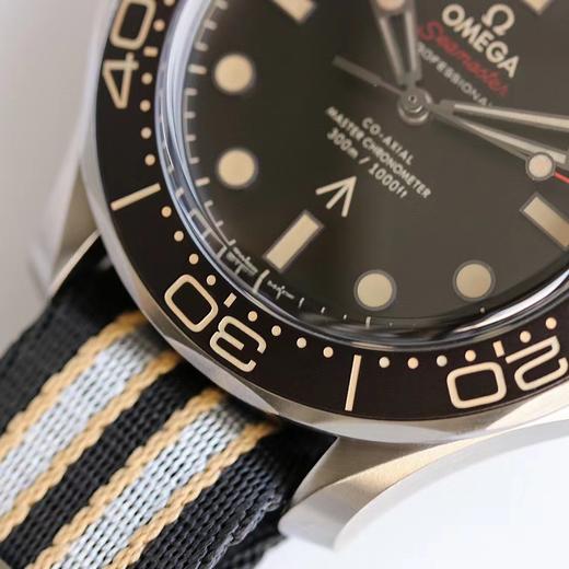 OR厂 邦德007-无暇赴死 OMEGA欧米茄海马系列210.90.42.20.01.001腕表(007版腕表) 商品图6