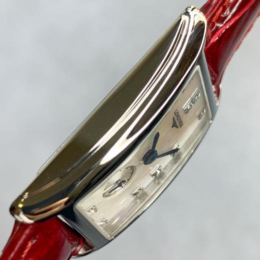 渠道货 浪琴黛绰维纳系列 美洲鳄鱼皮表带
表盘尺寸：20.80 X 32.00mm 商品图5