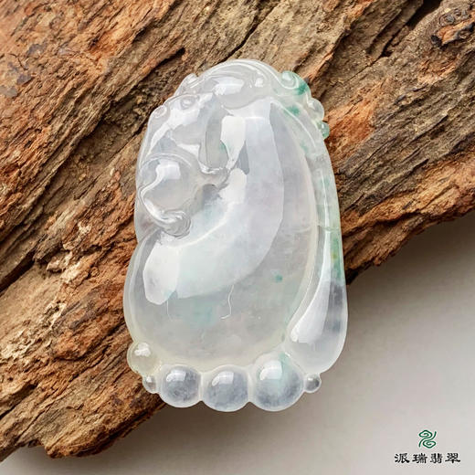 派瑞翡翠 翡翠挂件 冰糯种 无色 飘花 商品图0