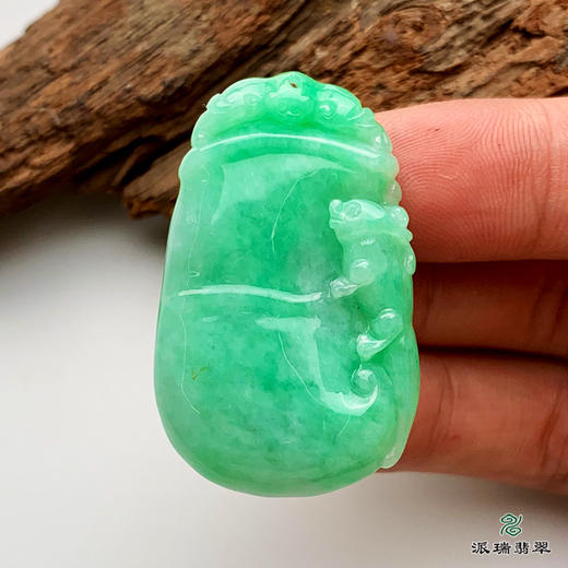 派瑞翡翠 翡翠挂件 糯种 绿色 商品图2